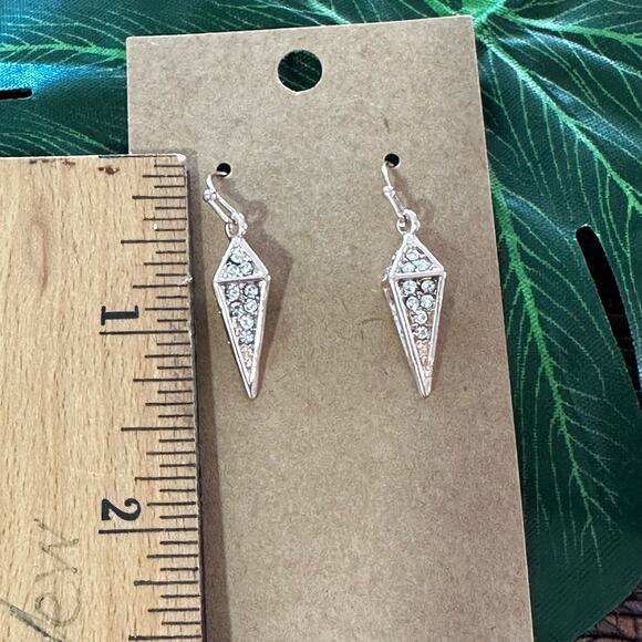 BOGO FREE TRIANGLE CRYSTAL DROP ROSE GOLD EARRINGS - Picture 6 of 7